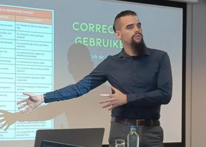 Workshop Whatsapp door het seniorencomité