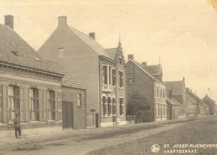 Nutskast Sint-Jozef 42